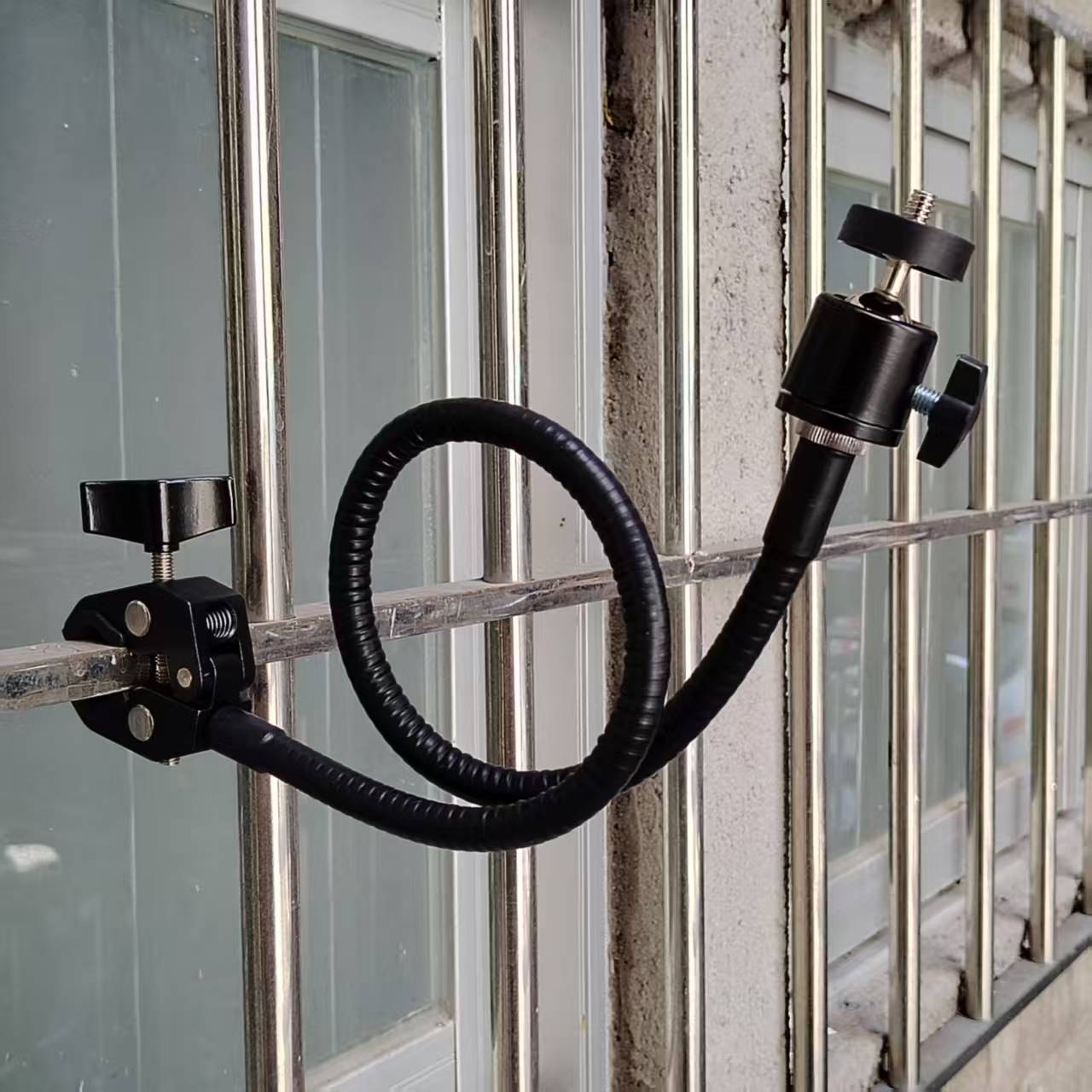 حامل معدني للكاميرا 360 درجة م - مراجعة Photography Videography وسعره