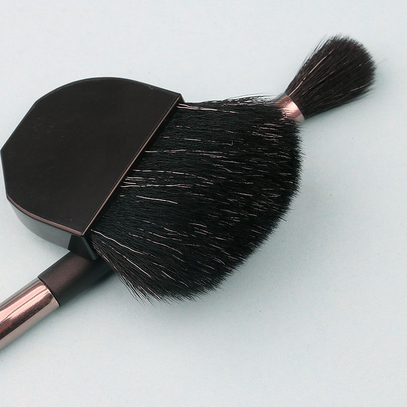 【مجموعة فرش مكياج مكونة من 5 ق - مراجعة Beauty Dish Softbox وسعره